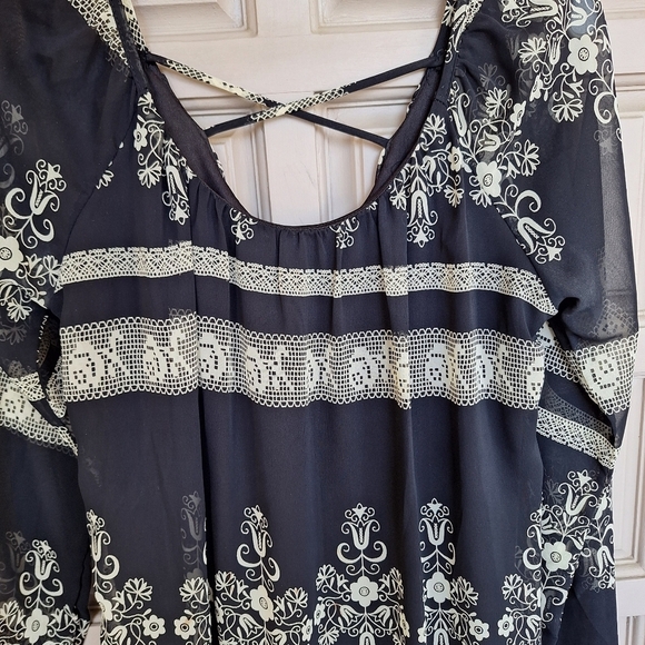 Millibon Dress Elastic Waist Black Geometric SzM Long Sleeves Cross Back Lined - Picture 6 of 12